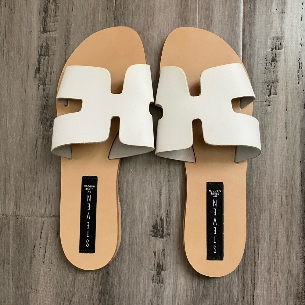 Pre-owned Steven by Steve Madden Greece Sandals